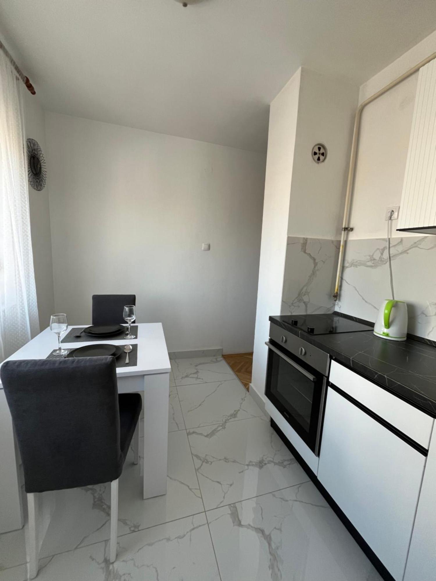 Apartmán Nikola Ns2 Novi Sad Exteriér fotografie